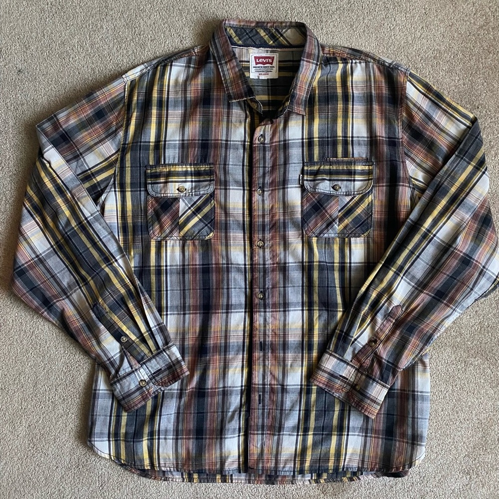 Levi’s Mens Long Sleeve Button Down Plaid Shirt
